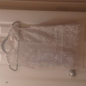 Laundry by Shelli Segal Gray Crochet Lace Sleeveless Top - Size Small
